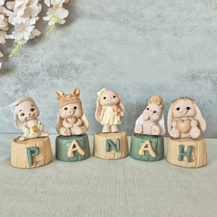 استند اسم خرگوش روی تنه درخت رنگ بژ سبز چوبی اتاق کودک - آرنیکا گالری