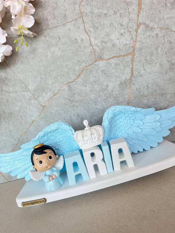 استند اسم بال فرشته پسرانه ویهان چوبی - نمای دیگر - آرنیکا گالری