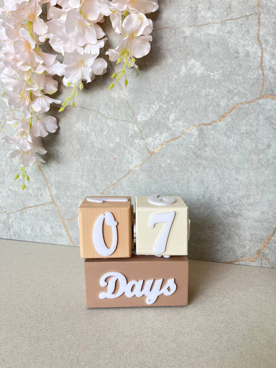 گاهشمار چوب روس اتاق کودک - نمای نزدیک - آرنیکا گالری