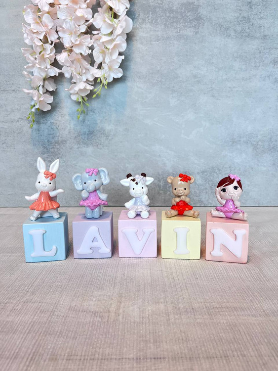 استند اسم مکعبی حیوانات چوبی اتاق کودک - نمای اصلی - آرنیکا گالری