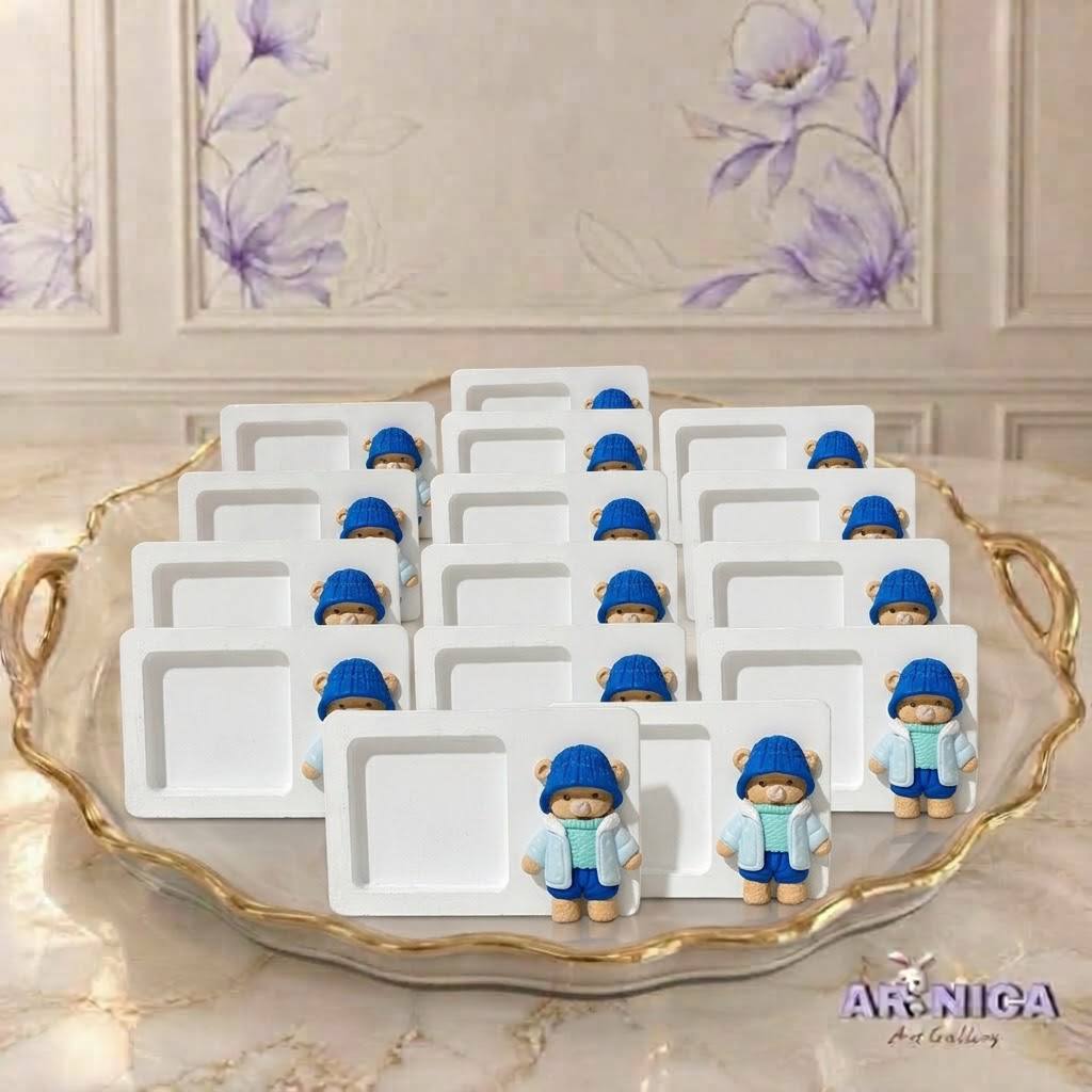 قاب عکس تدی